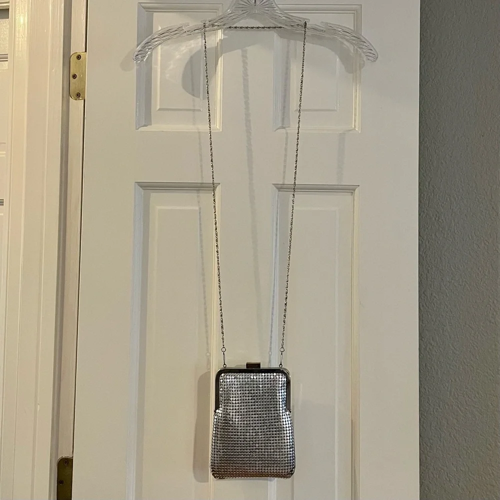 Small Silver Clutch/Crossbody Evening Bag - Picture 2 of 6